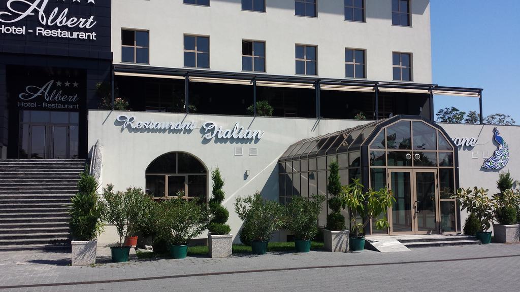 Albert Hotel Ploieşti Exterior foto