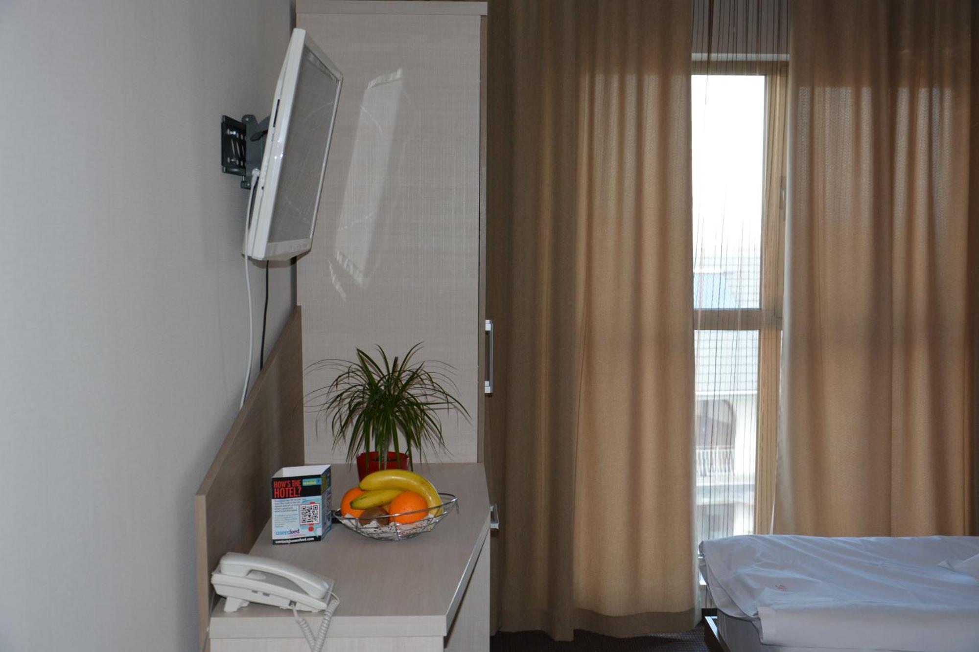 Albert Hotel Ploieşti Zimmer foto